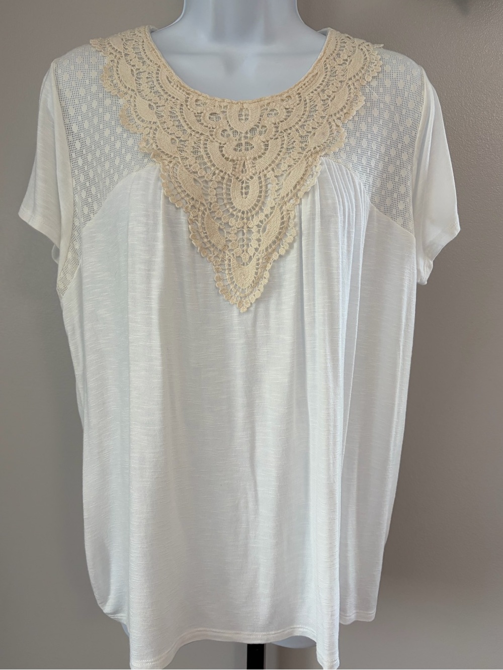 Maurice’s- Women’s  Cream Lace Yoke Short Sleeve Top